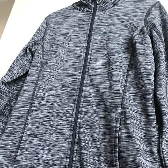 Sweatshirt - Picture 5 of 5